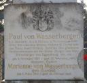 Detail des Ehrengrabes des Paul von Wasserburger am Hietzinger Friedhof, Wien 13 (Paul von Wasserburger und Gattin Marianne, geb. Gunkel)